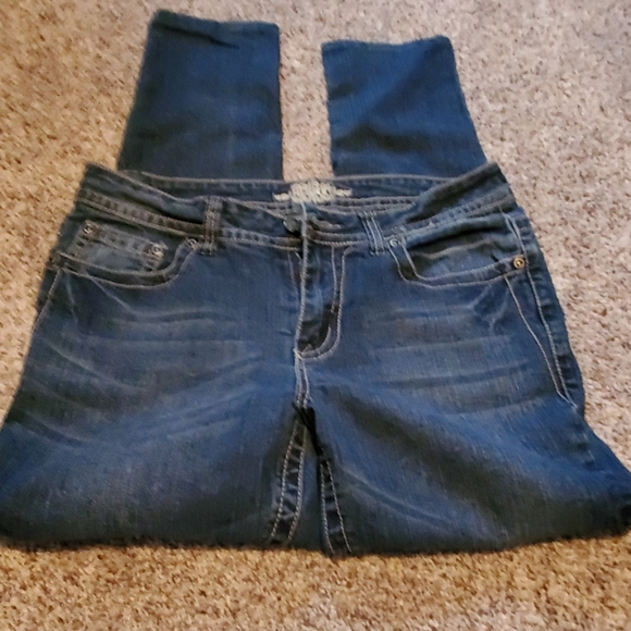 Revolt Jeans Size 10 with 27 inch Inseam - Picture 2 of 8